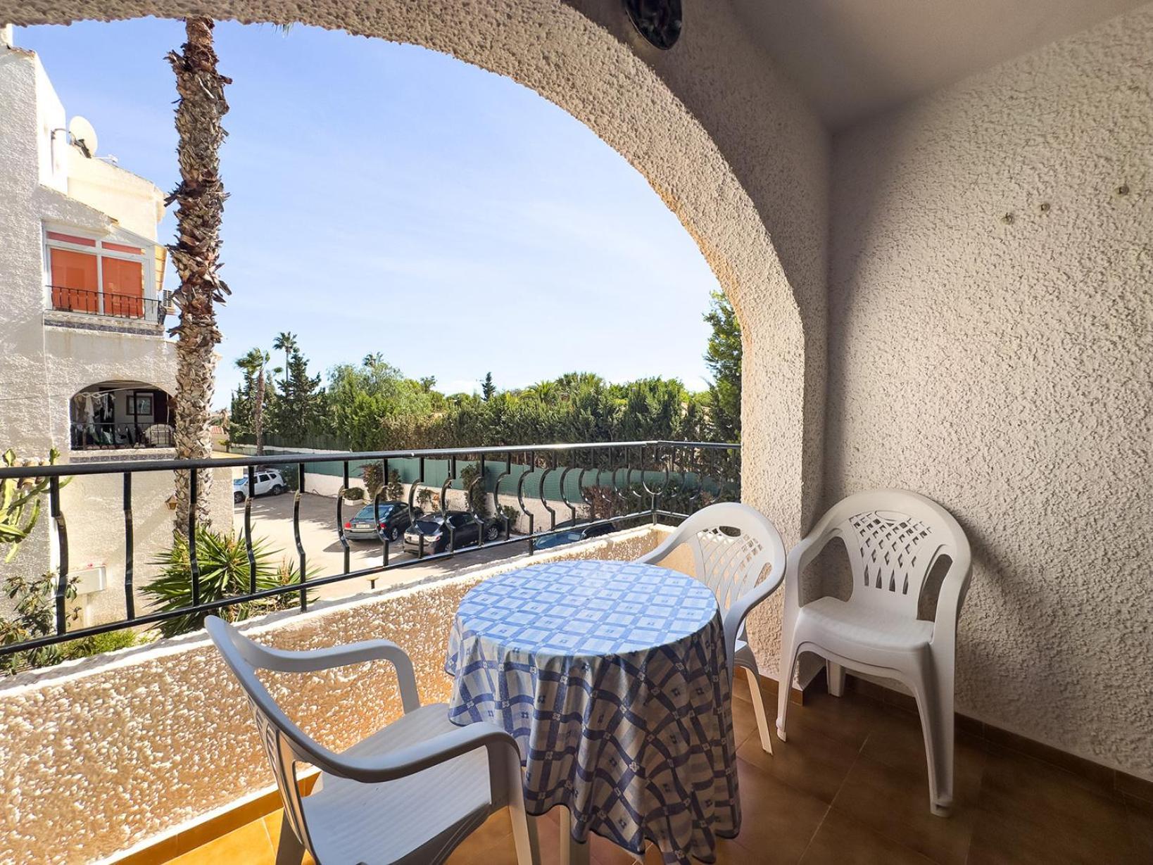 Residential With Pool, 500 Meters To The Beach オリウエラ エクステリア 写真