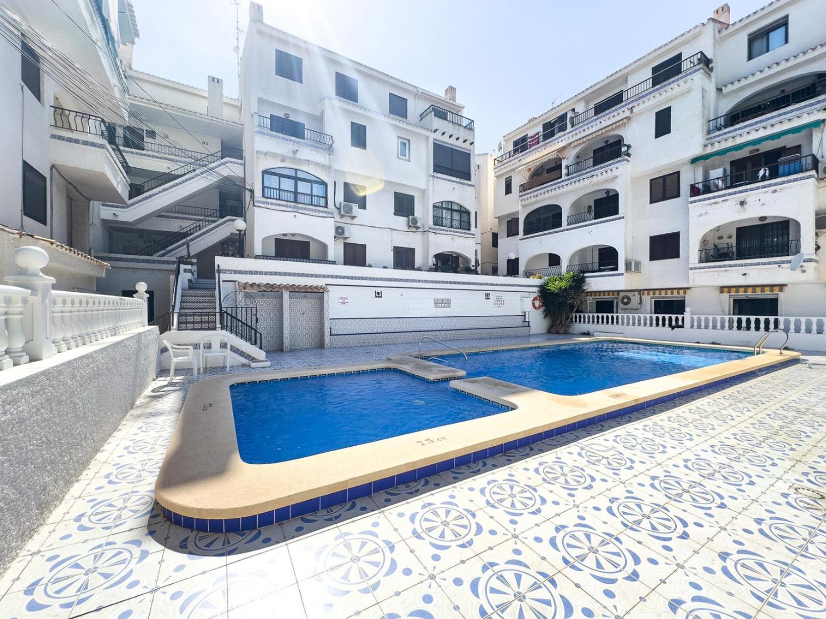 Residential With Pool, 500 Meters To The Beach オリウエラ エクステリア 写真
