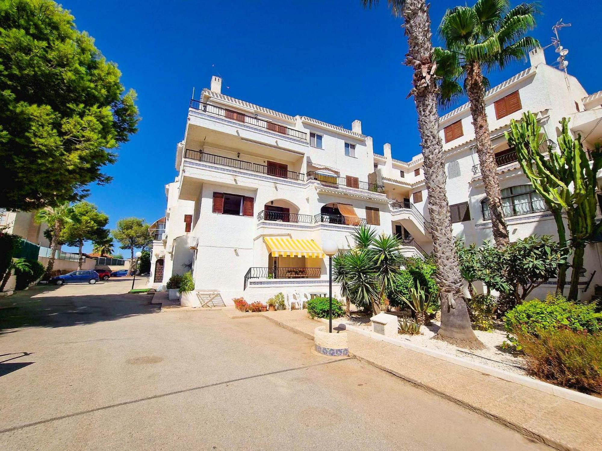 Residential With Pool, 500 Meters To The Beach オリウエラ エクステリア 写真
